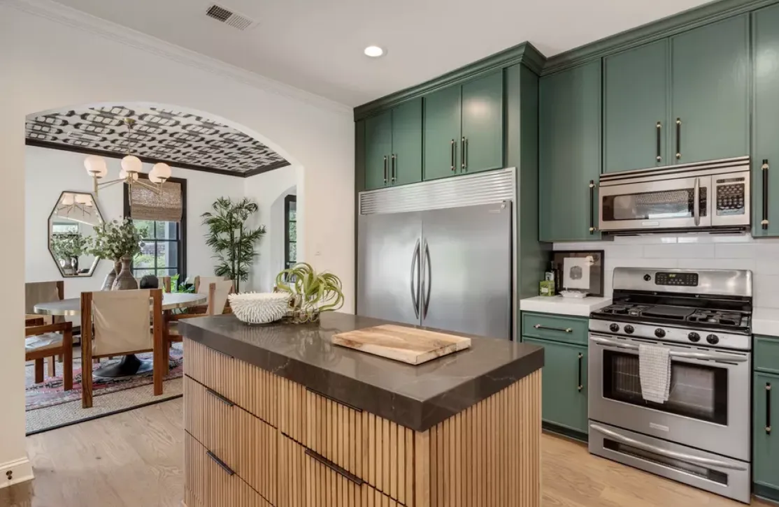 12369 small kitchen color