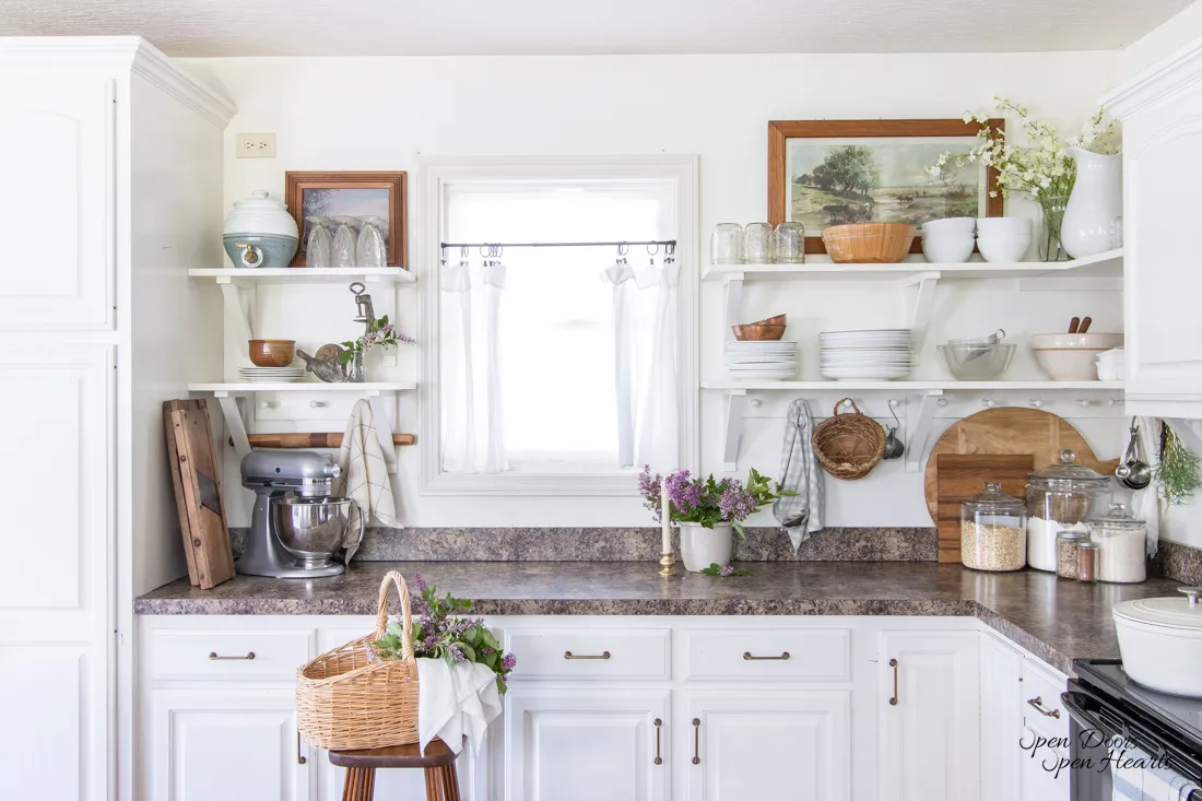 12415 farmhouse kitchen open shelving