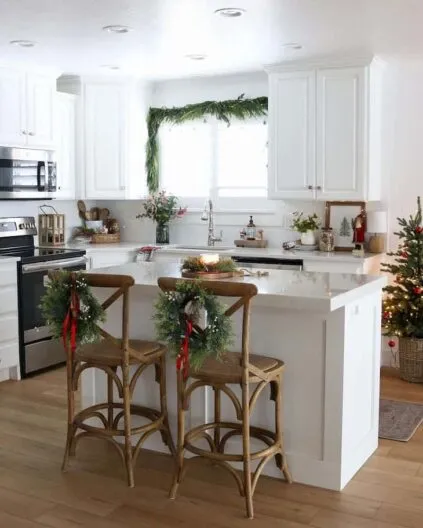 12436 christmas kitchen decor window