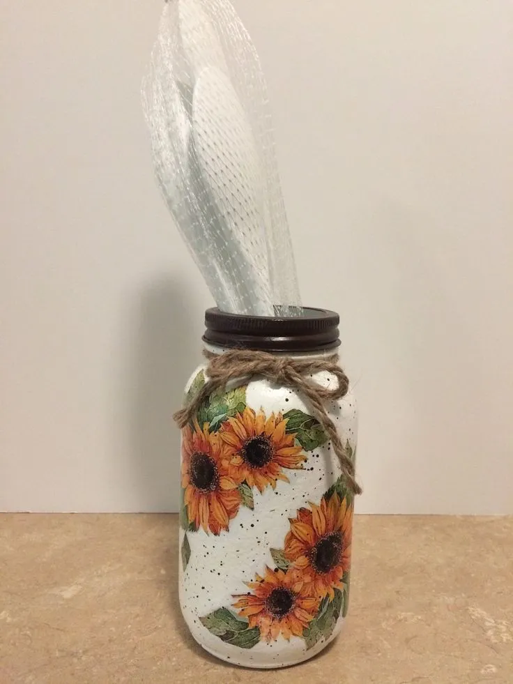 /img/12451-diy-sunflower-utensil-holder.webp