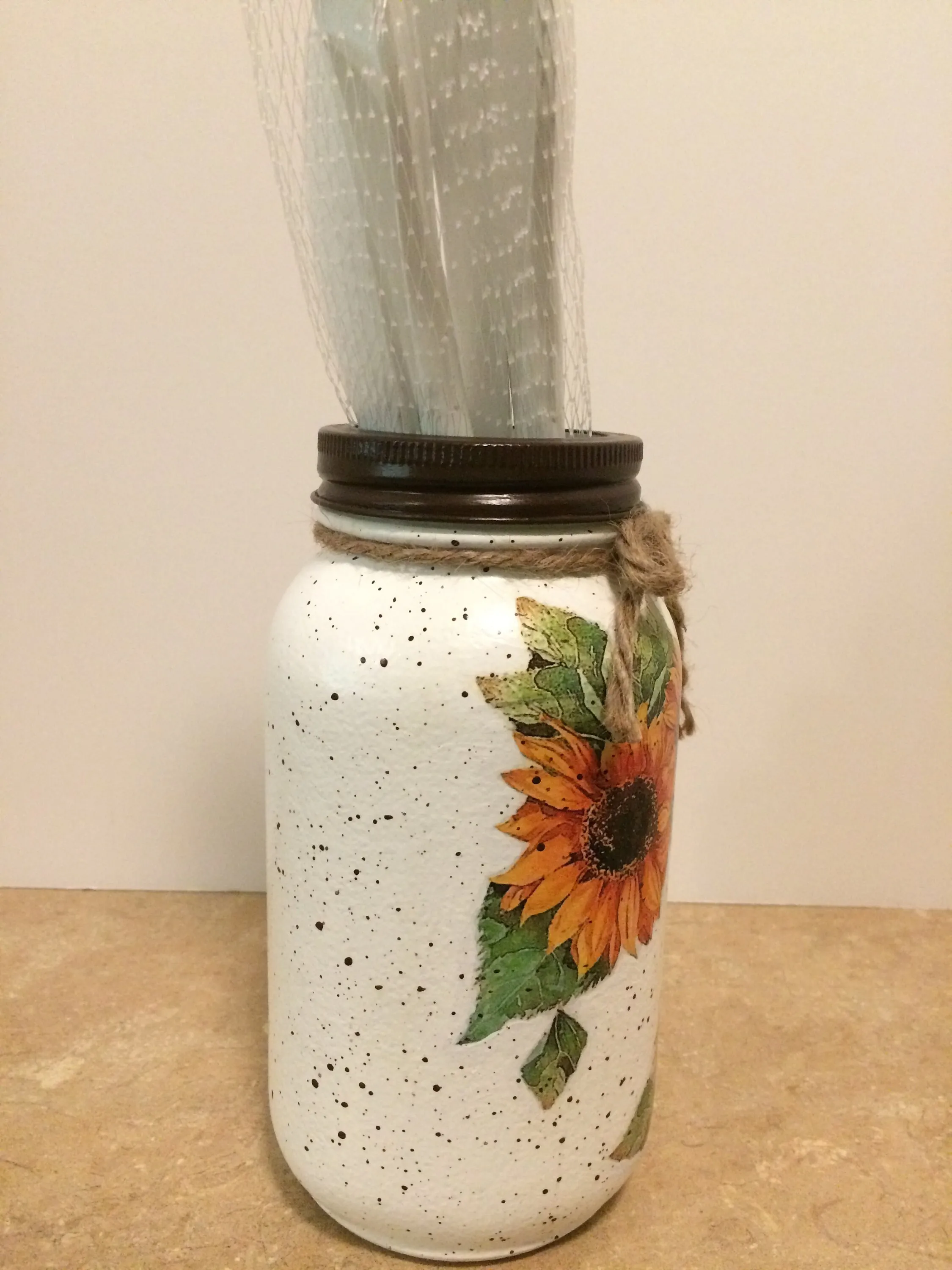 12451 handpainted sunflower utensil holder