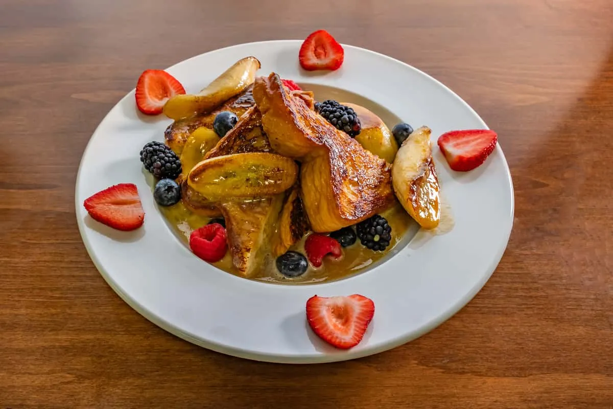 12499 berry kitchen overview