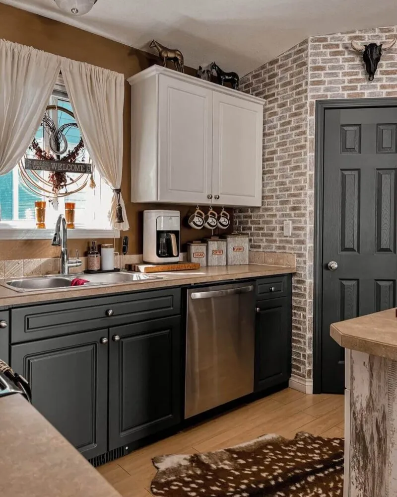 12620 wanted poster kitchen