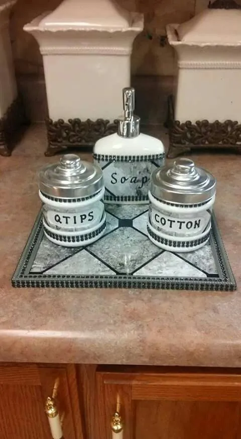 12629 chalkboard painted jars